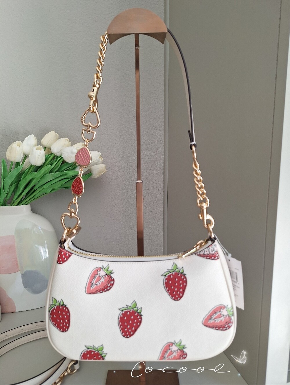 NWT Coach Teri Shoulder Bag CAL62 Strawberry Print ® Cute Chic Summer Bag - Picture 5 of 13